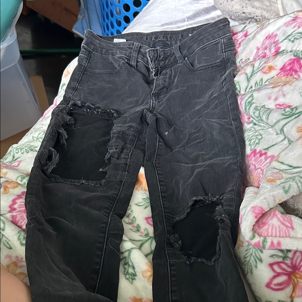 American Eagle Outfitters Black Distressed Skinny Jeans